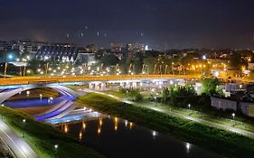 Capital Towers - Apartament Modern Z Widokiem Na Rzeke